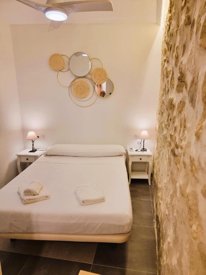 Claudia Tourist Apartment Alicante Ngoại thất bức ảnh