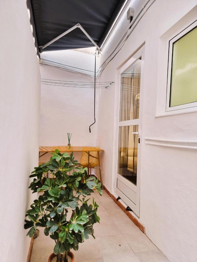 Claudia Tourist Apartment Alicante Ngoại thất bức ảnh