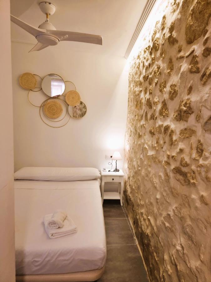 Claudia Tourist Apartment Alicante Ngoại thất bức ảnh